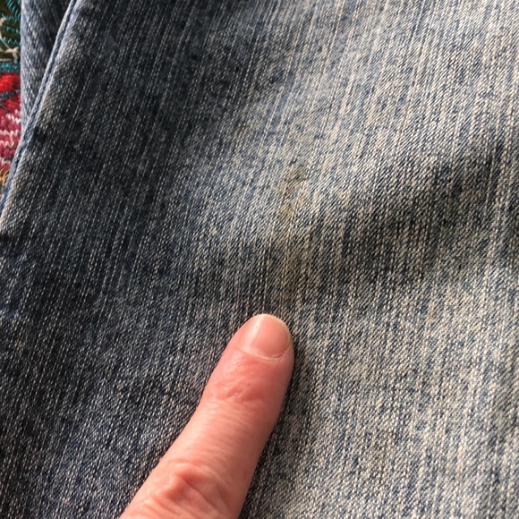 Azita embroidered cropped jean size 6. - Picture 11 of 11